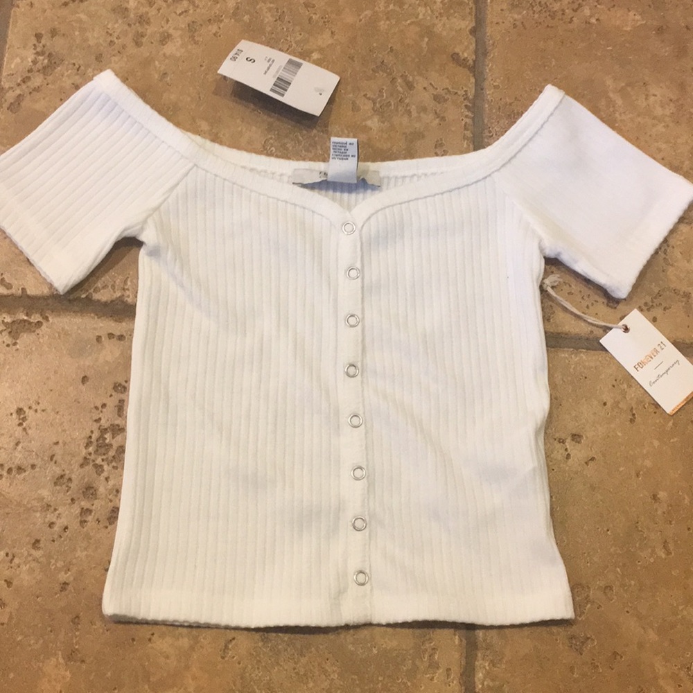 White ribbed top